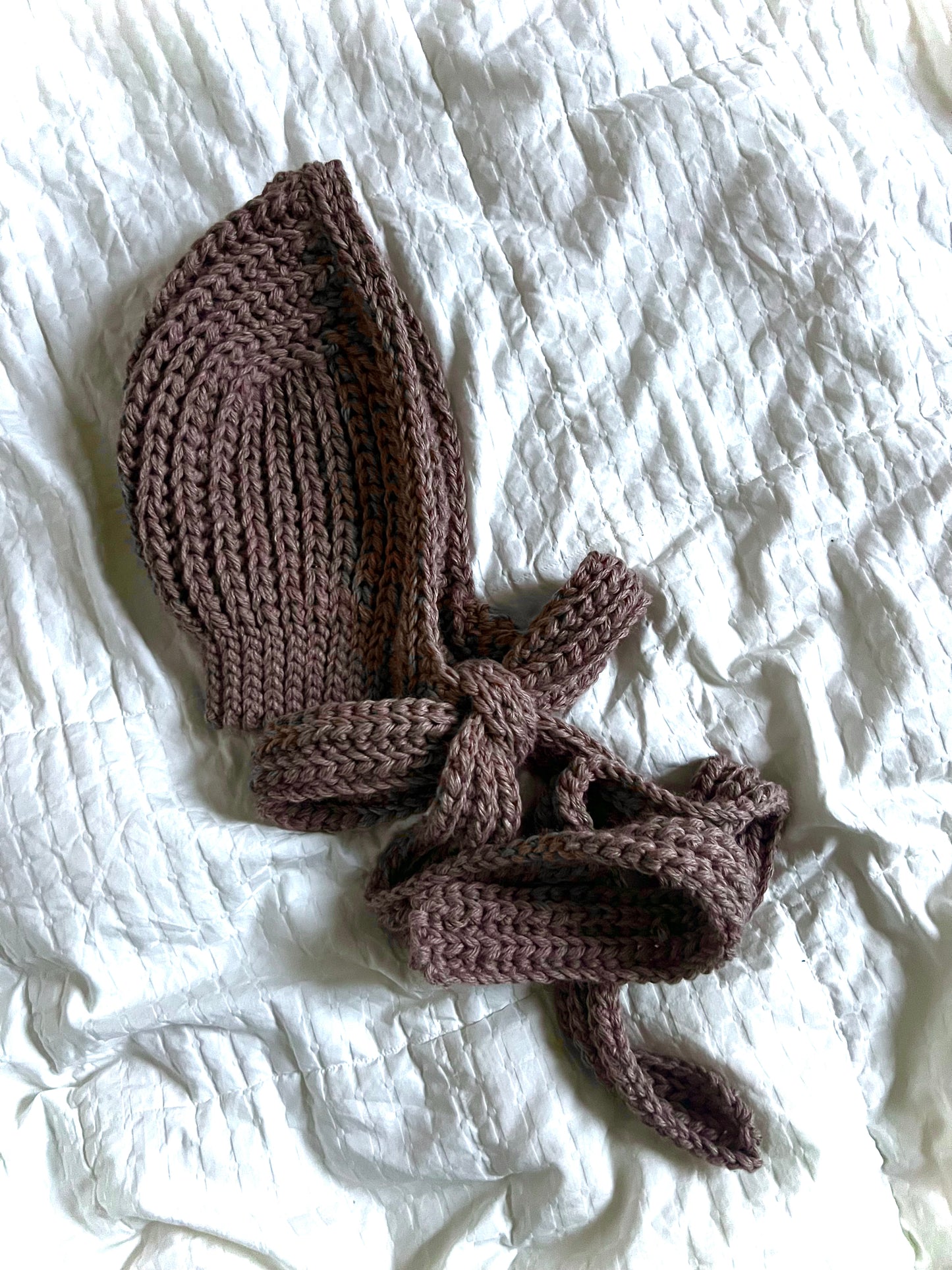 L'AMOUR BOW BONNET
