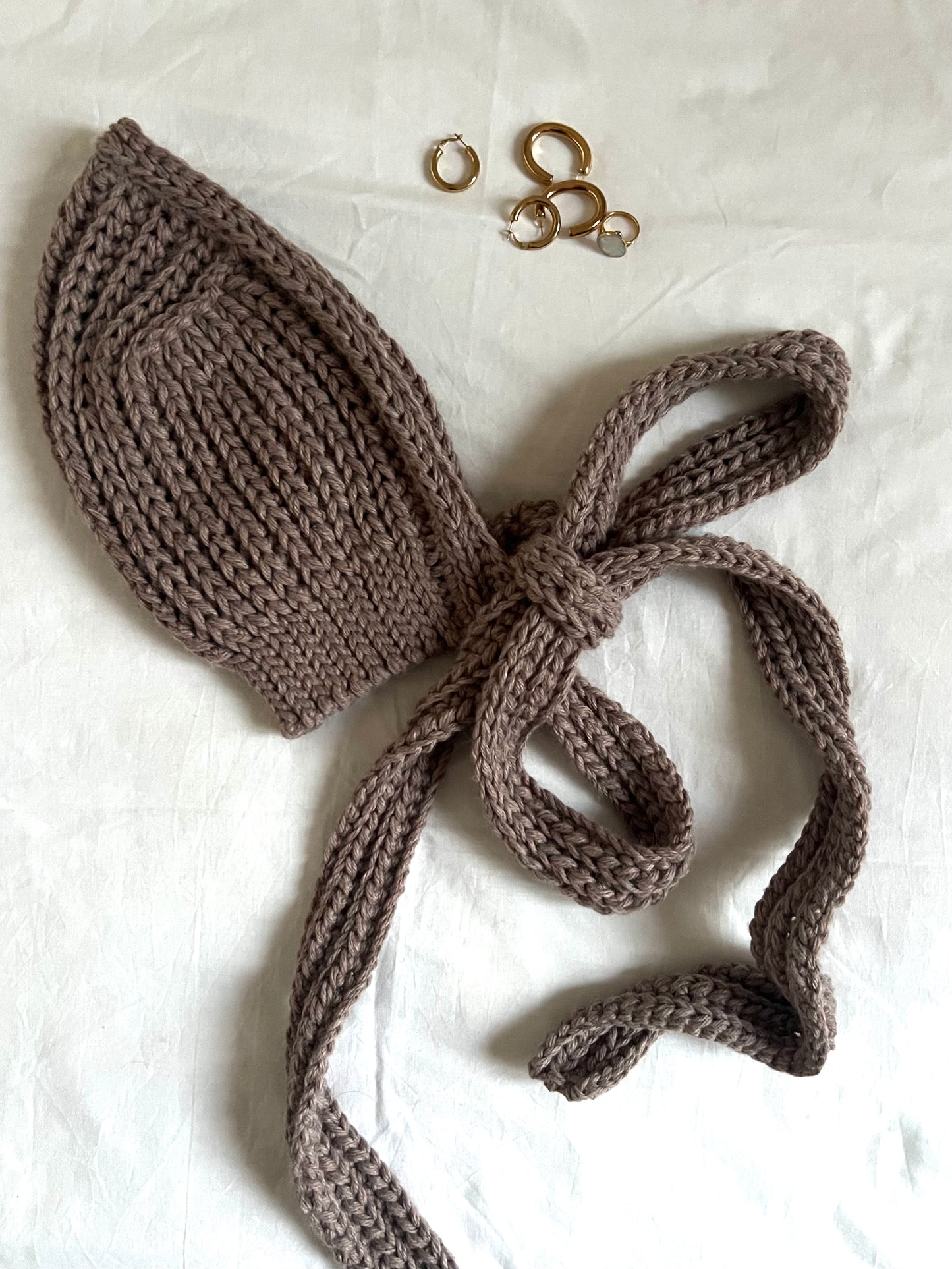 L'AMOUR BOW BONNET